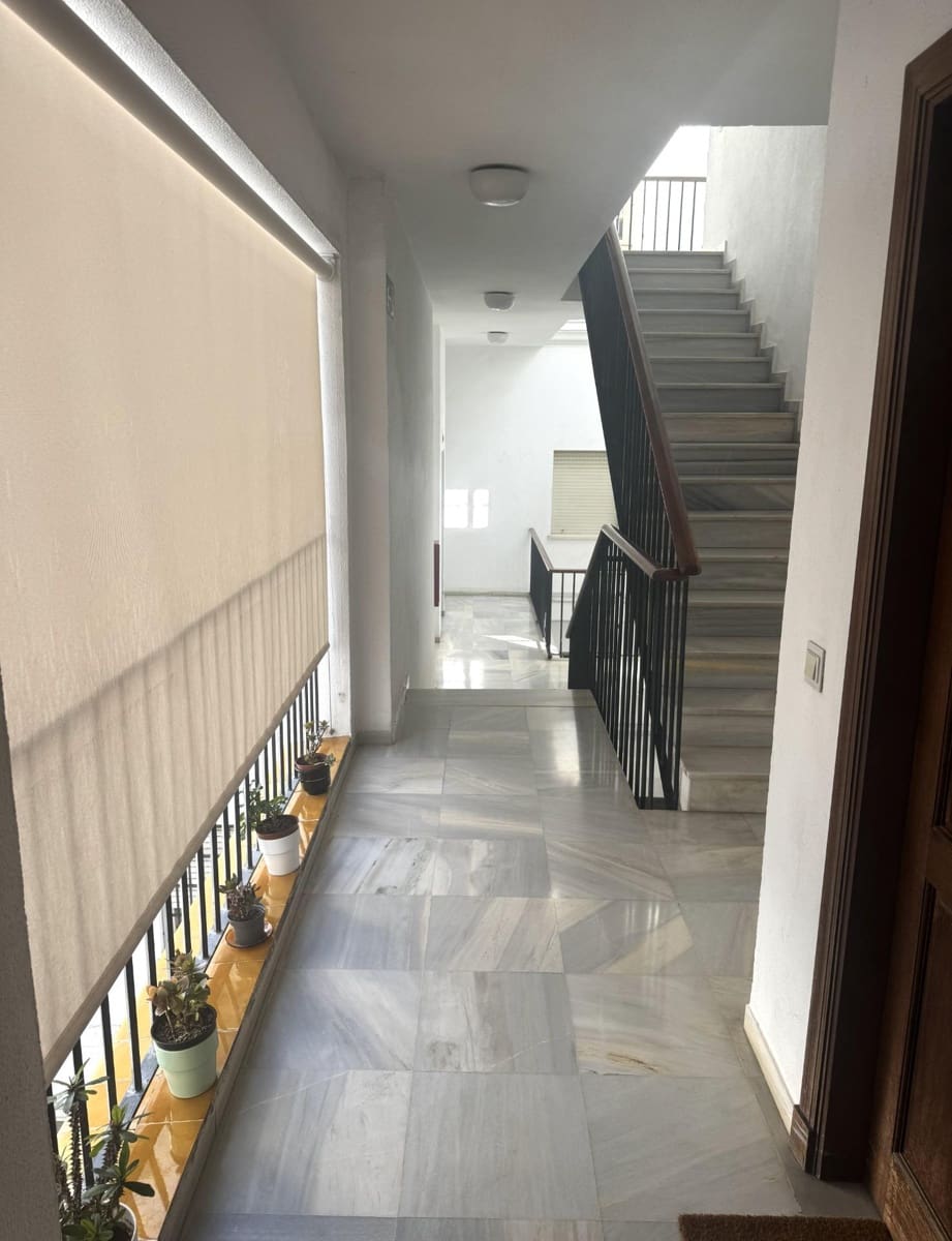 2 bedroom Flat for sale in El Puerto de Santa Maria - € 199,000 (Ref: 9437187)