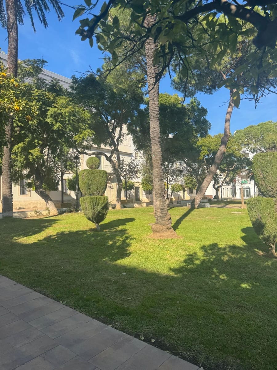 2 bedroom Flat for sale in El Puerto de Santa Maria - € 199,000 (Ref: 9437187)