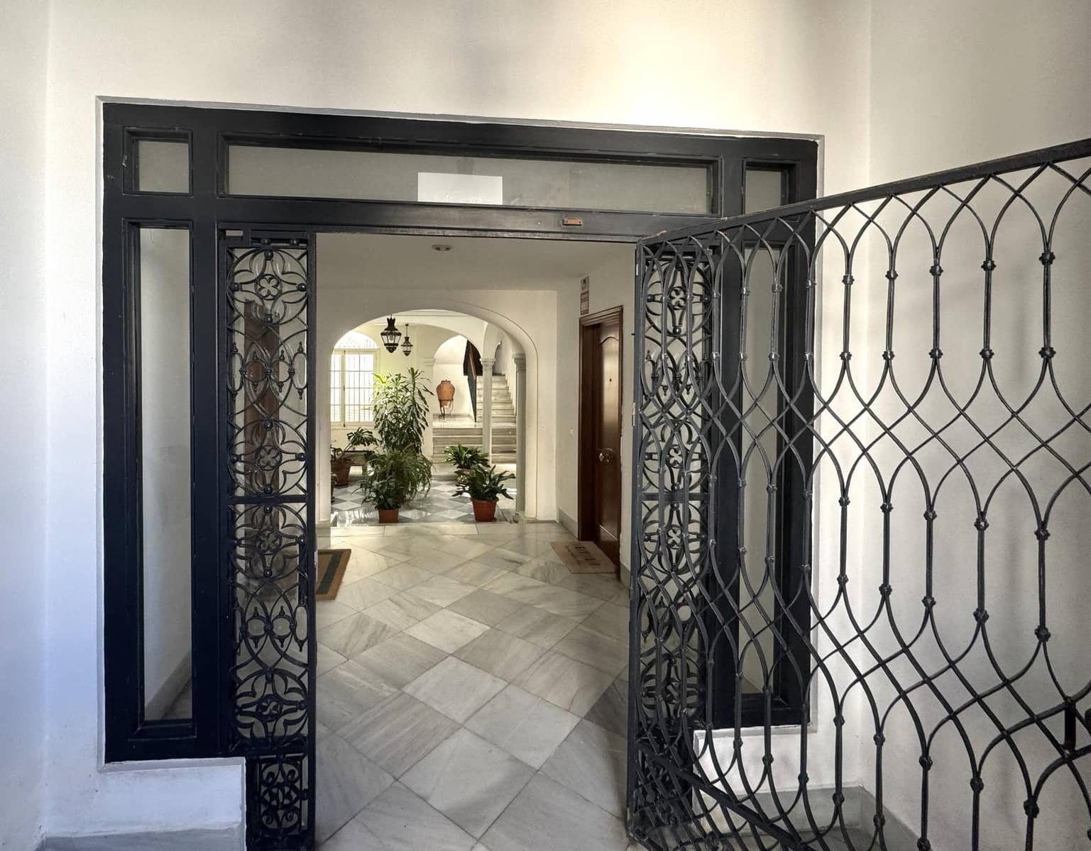 2 bedroom Flat for sale in El Puerto de Santa Maria - € 199,000 (Ref: 9437187)