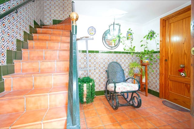 5 sovrum Radhus till salu i Sevilla stad - 835 000 € (Ref: 9437188)