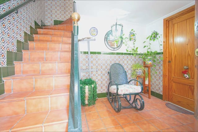 5 sovrum Radhus till salu i Sevilla stad - 835 000 € (Ref: 9437188)