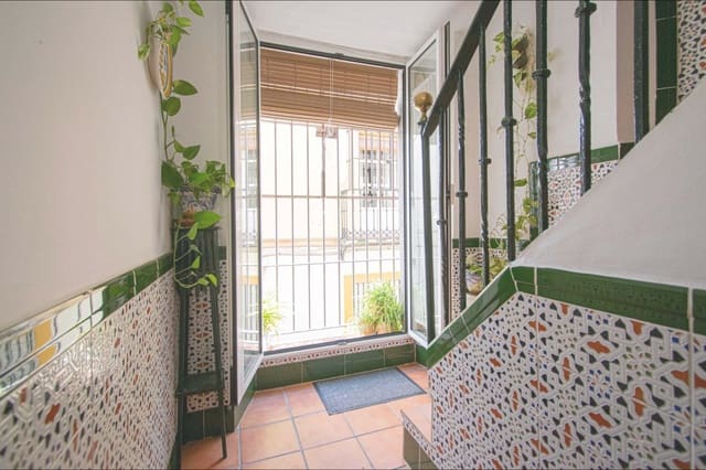 5 sovrum Radhus till salu i Sevilla stad - 835 000 € (Ref: 9437188)