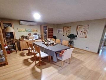 3 sovrum Radhus till salu i Sevilla stad - 330 000 € (Ref: 9437189)