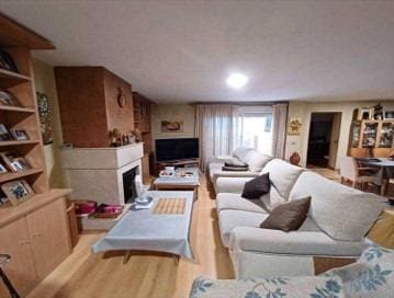 3 sovrum Radhus till salu i Sevilla stad - 330 000 € (Ref: 9437189)