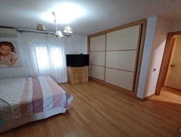 3 sovrum Radhus till salu i Sevilla stad - 330 000 € (Ref: 9437189)