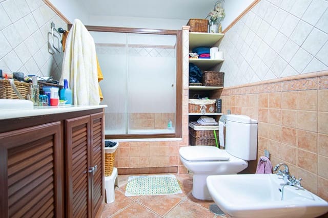 3 soveværelse Rækkehus til salg i Sevilla by - € 330.000 (Ref: 9437189)