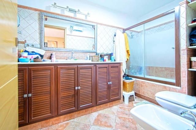 3 soveværelse Rækkehus til salg i Sevilla by - € 330.000 (Ref: 9437189)