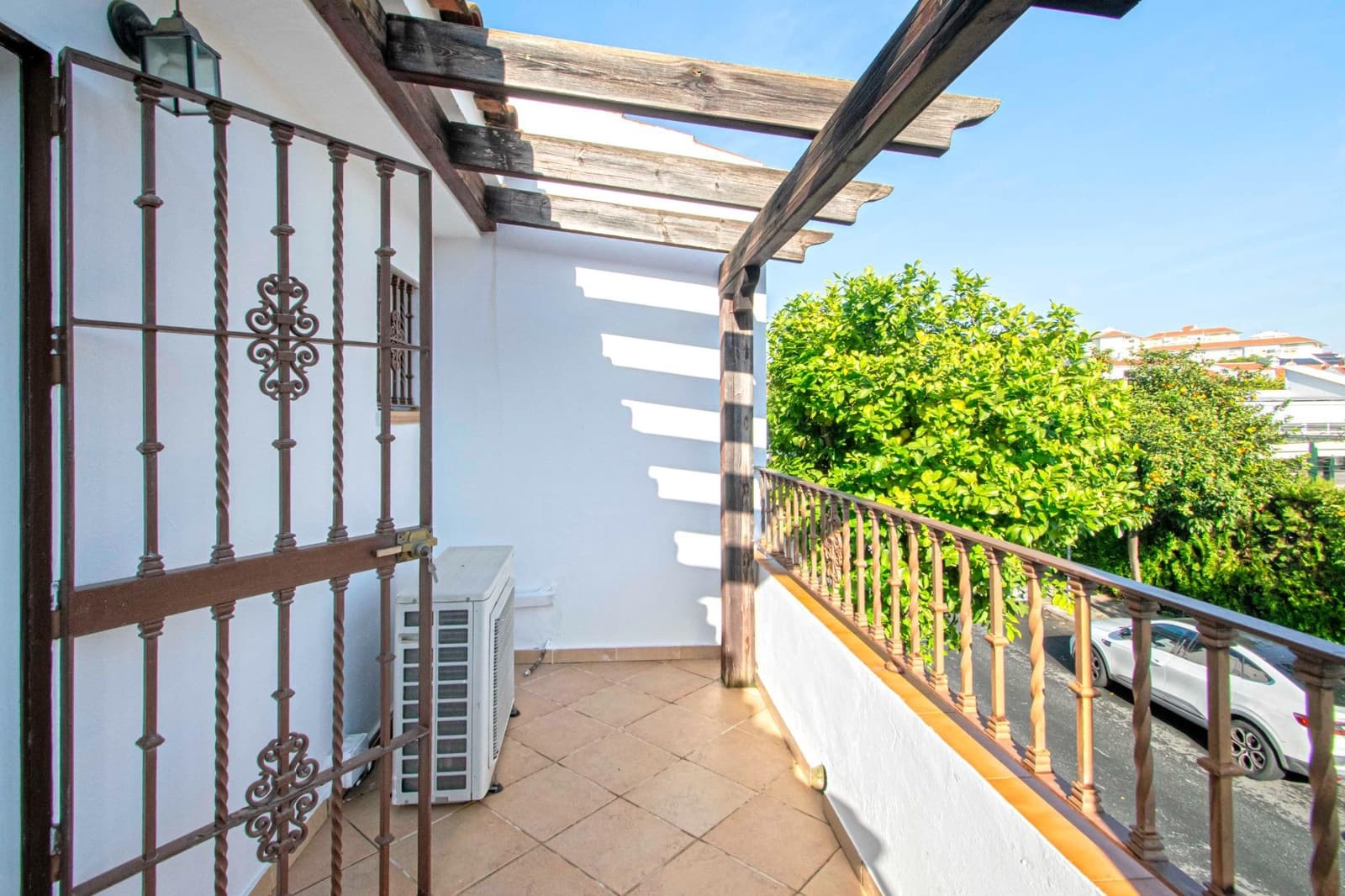 3 sovrum Radhus till salu i Sevilla stad - 330 000 € (Ref: 9437189)