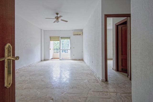 2 soverom Leilighet til salgs i Sevilla by med garasje - € 189 000 (Ref: 9437190)