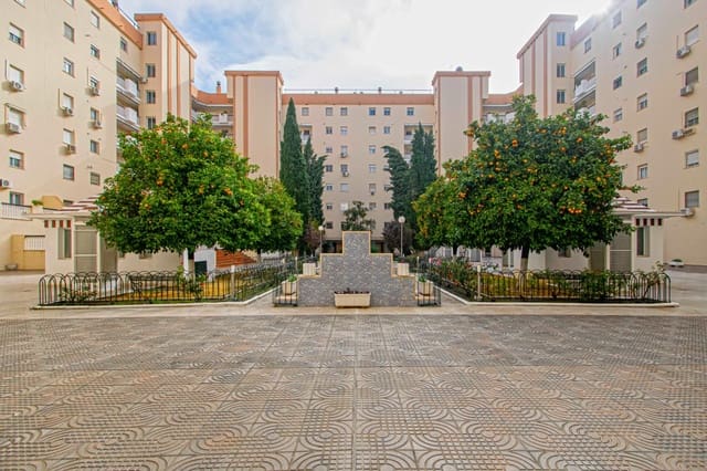 2 soverom Leilighet til salgs i Sevilla by med garasje - € 189 000 (Ref: 9437190)