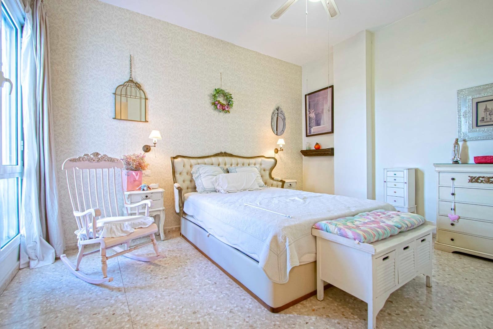 3 slaapkamer Flat te koop in Tomares met garage - € 245.000 (Ref: 9440599)