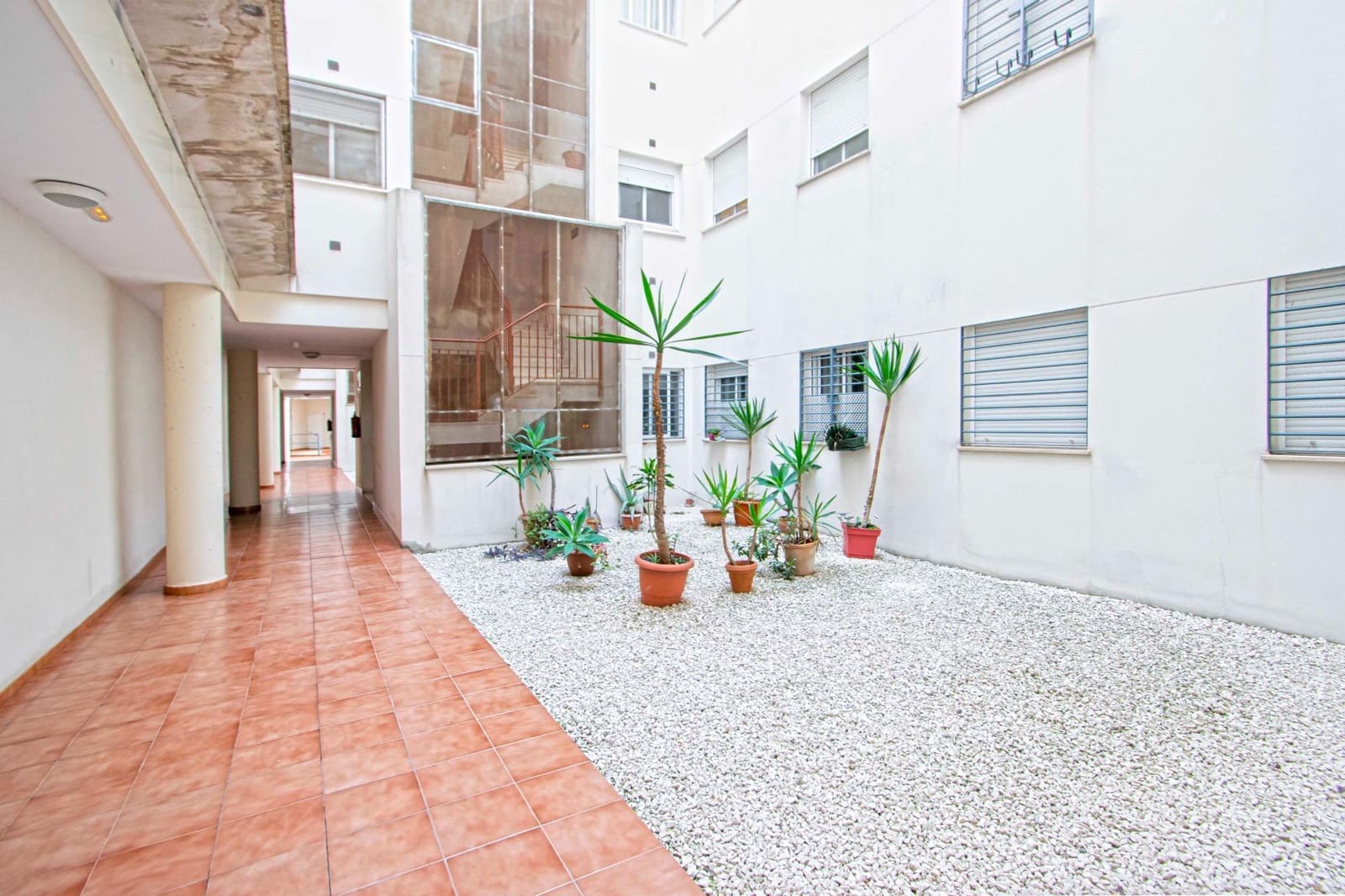 3 slaapkamer Flat te koop in Tomares met garage - € 245.000 (Ref: 9440599)