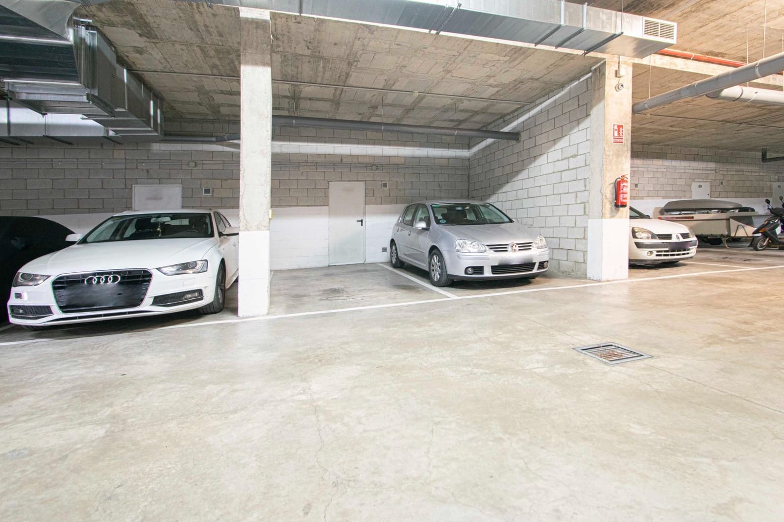 3 slaapkamer Flat te koop in Tomares met garage - € 245.000 (Ref: 9440599)