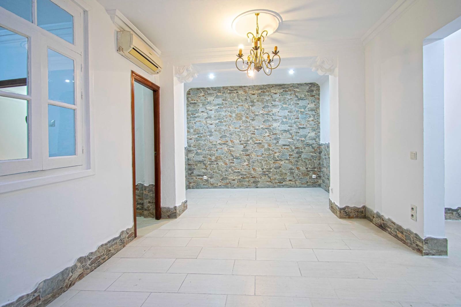 3 Zimmer Apartment zu verkaufen in Sevilla Stadt - 360.000 € (Ref: 9446431)