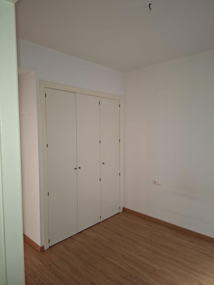 3 sovrum Lägenhet till salu i Sevilla stad med garage - 228 000 € (Ref: 9451083)