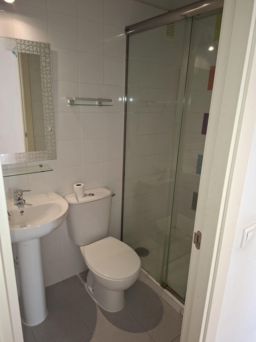 3 sovrum Lägenhet till salu i Sevilla stad med garage - 228 000 € (Ref: 9451083)