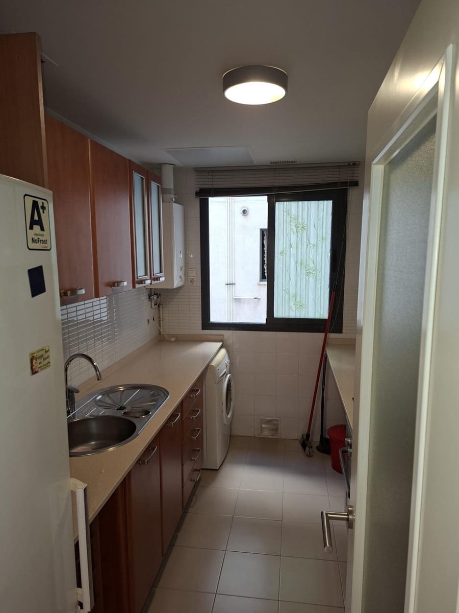 3 sovrum Lägenhet till salu i Sevilla stad med garage - 228 000 € (Ref: 9451083)