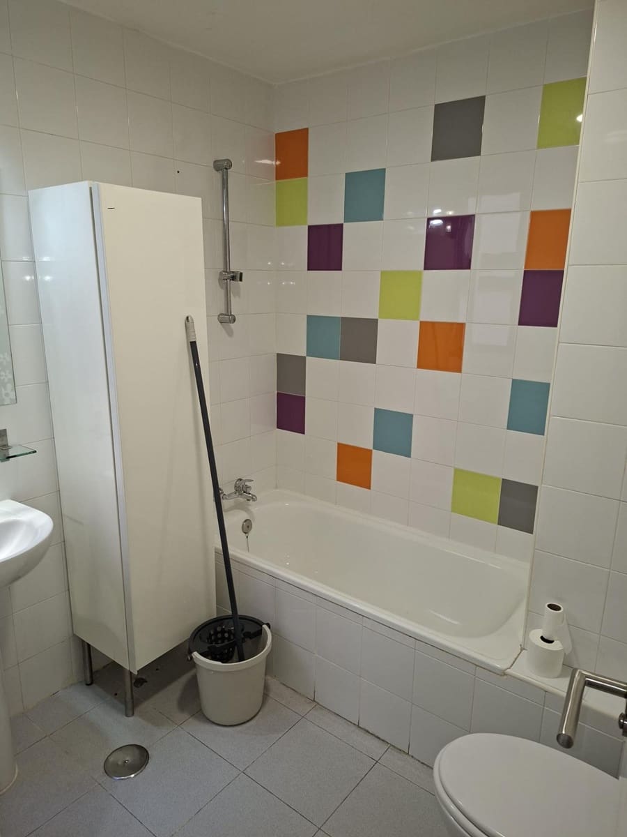 3 sovrum Lägenhet till salu i Sevilla stad med garage - 228 000 € (Ref: 9451083)