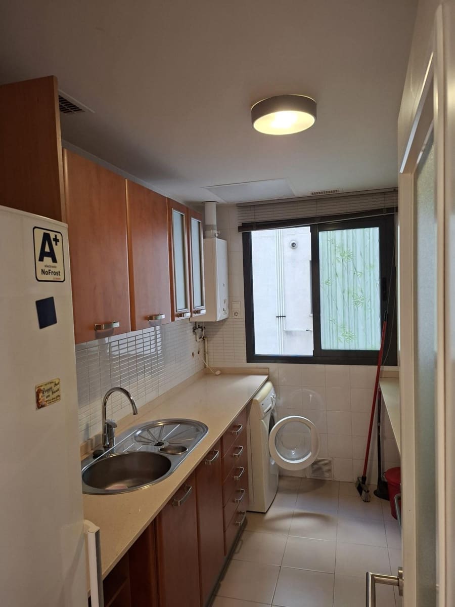 3 sovrum Lägenhet till salu i Sevilla stad med garage - 228 000 € (Ref: 9451083)