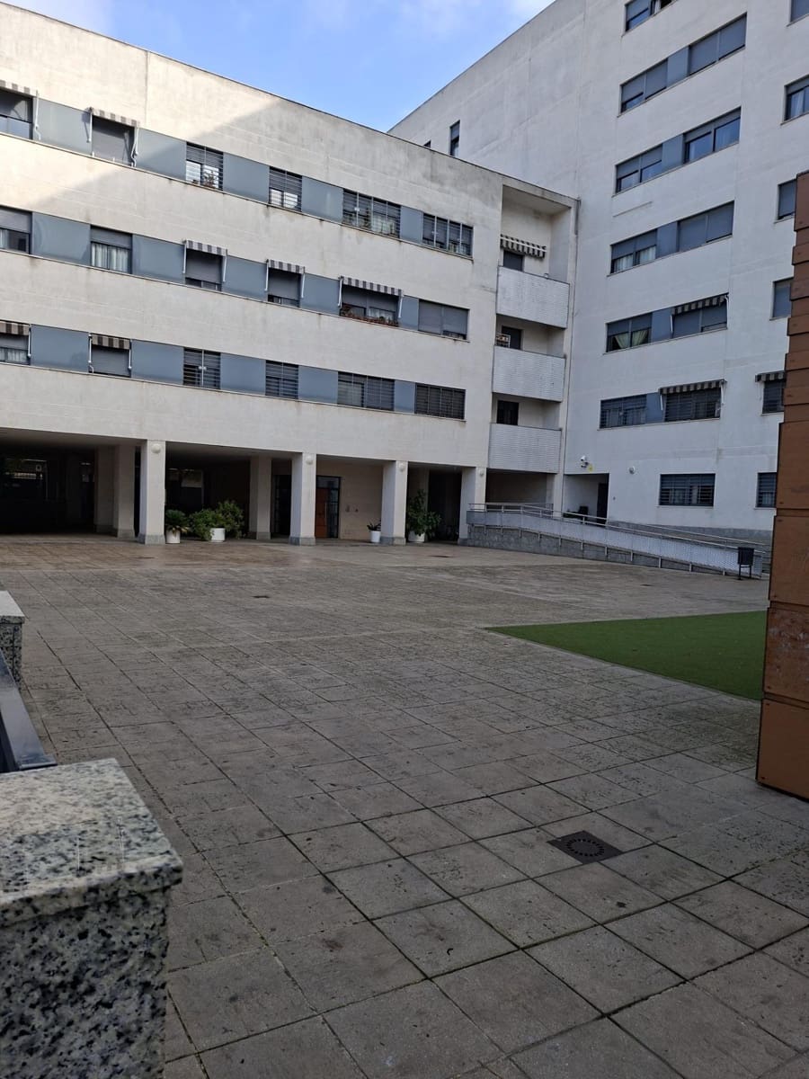 3 sovrum Lägenhet till salu i Sevilla stad med garage - 228 000 € (Ref: 9451083)