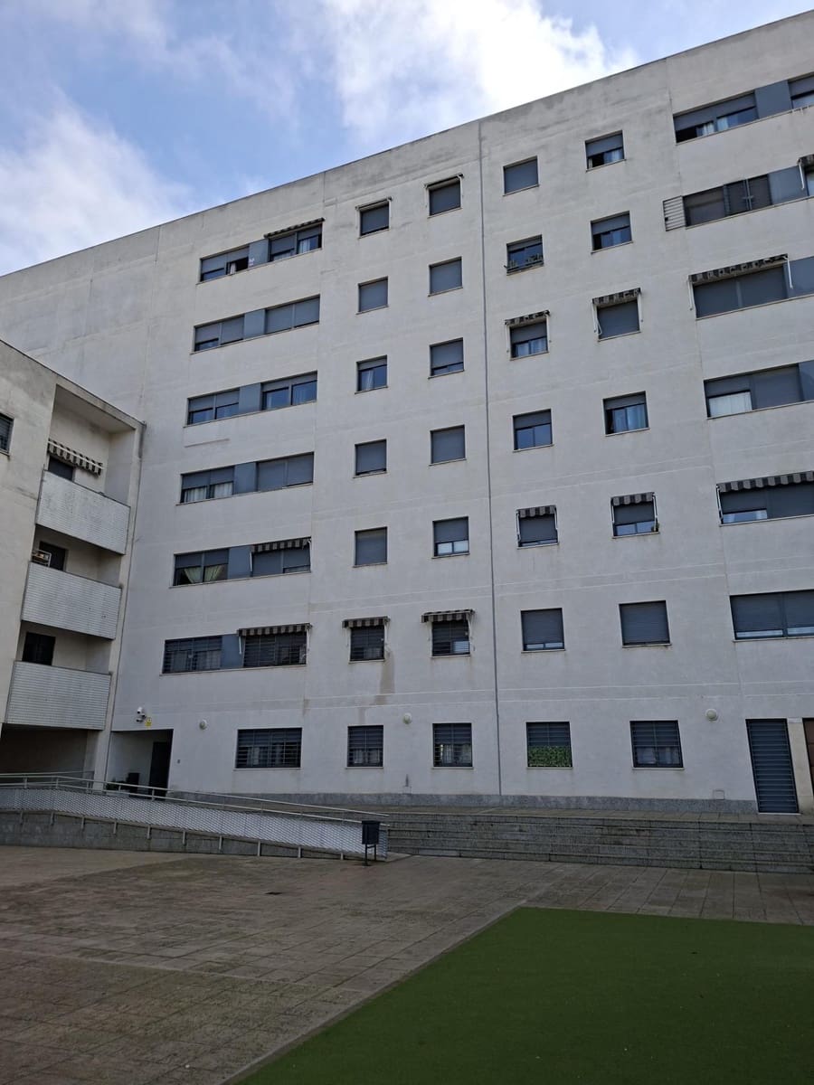 3 sovrum Lägenhet till salu i Sevilla stad med garage - 228 000 € (Ref: 9451083)