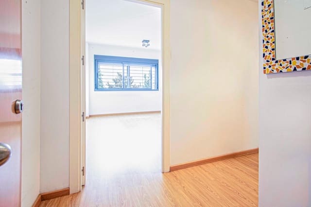 3 bedroom Flat for sale in Seville city with garage - € 228,000 (Ref: 9451083)