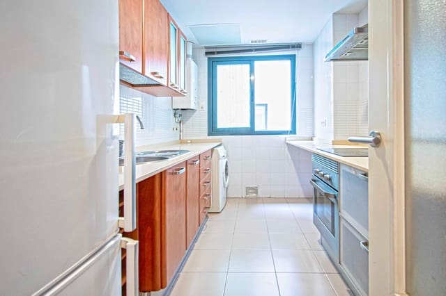 3 bedroom Flat for sale in Seville city with garage - € 228,000 (Ref: 9451083)