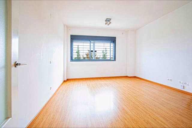 3 sypialnia Mieszkanie na sprzedaż w Miasto Sewilla z garażem - 228 000 € (Ref: 9451083)