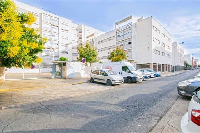 3 sypialnia Mieszkanie na sprzedaż w Miasto Sewilla z garażem - 228 000 € (Ref: 9451083)