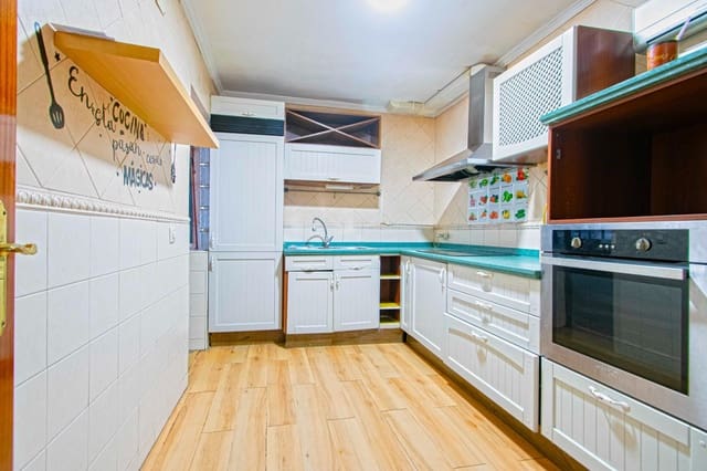 2 camera da letto Appartamento in vendita in Parque Alcosa, Siviglia città - 145.000 € (Rif: 9452203)