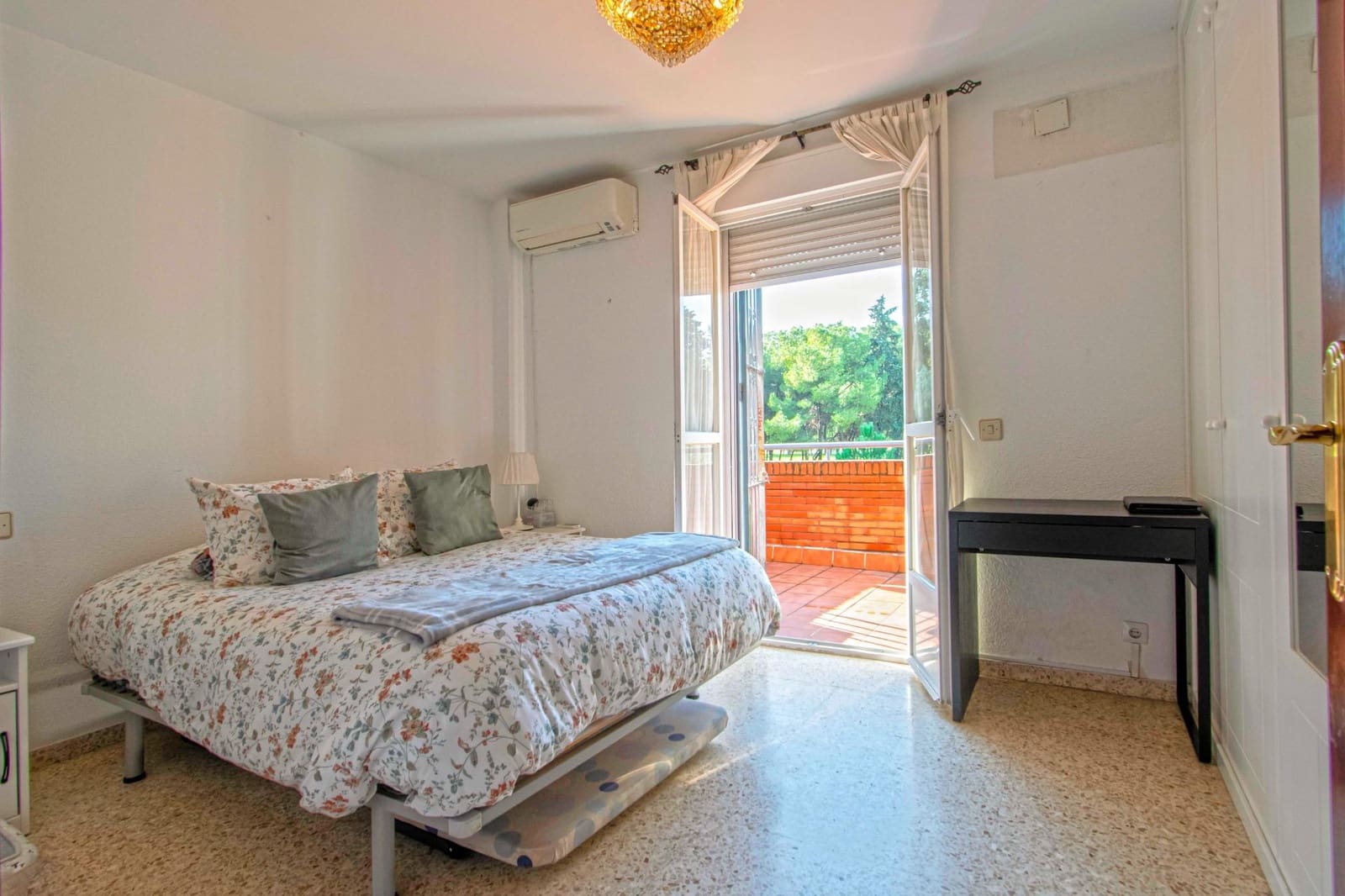 5 sypialnia Dom szeregowy na sprzedaż w Miasto Sewilla - 363 000 € (Ref: 9452204)