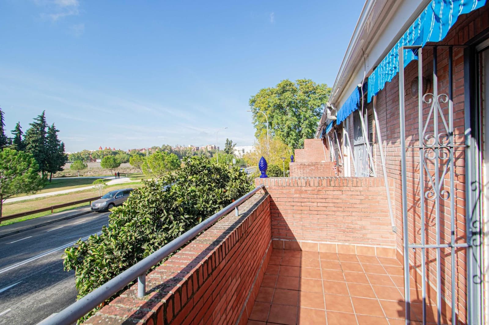 5 sypialnia Dom szeregowy na sprzedaż w Miasto Sewilla - 363 000 € (Ref: 9452204)