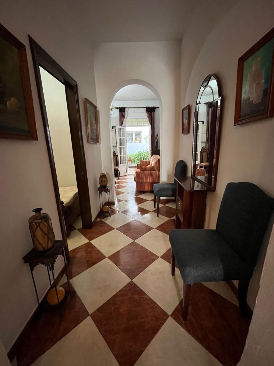 4 slaapkamer Huis te koop in Pilas - € 130.000 (Ref: 9452210)