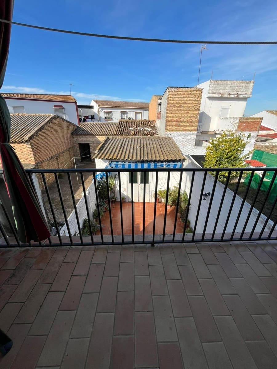 4 slaapkamer Huis te koop in Pilas - € 130.000 (Ref: 9452210)