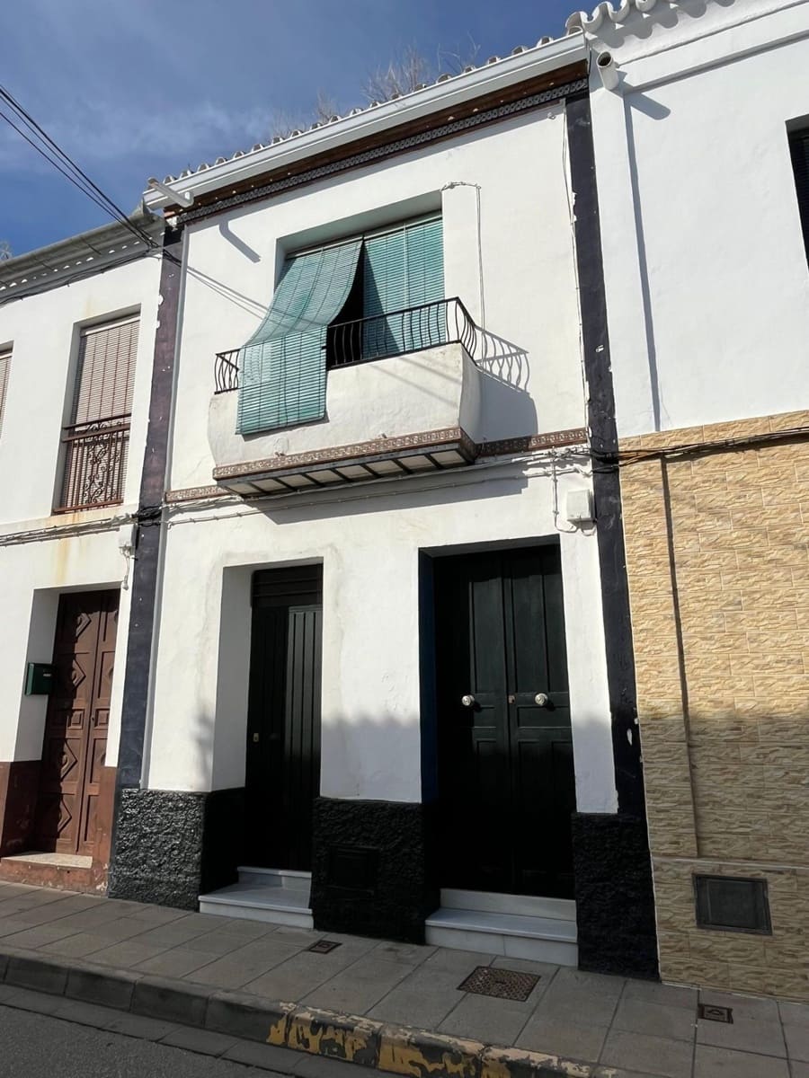 4 slaapkamer Huis te koop in Pilas - € 130.000 (Ref: 9452210)