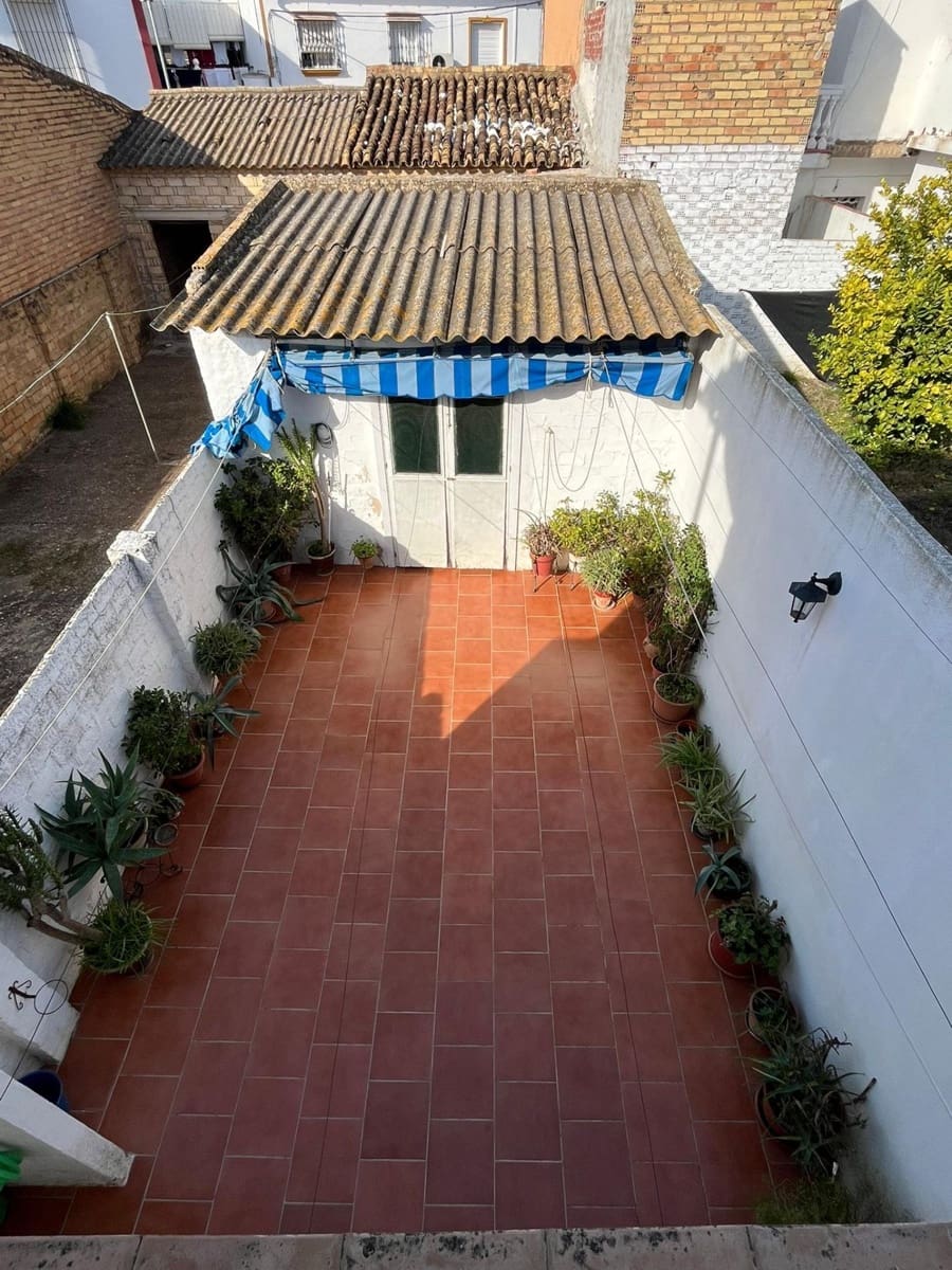 4 slaapkamer Huis te koop in Pilas - € 130.000 (Ref: 9452210)