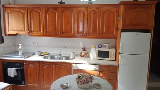 3 sovrum Hus till salu i Constantina med garage - 115 000 € (Ref: 9452211)