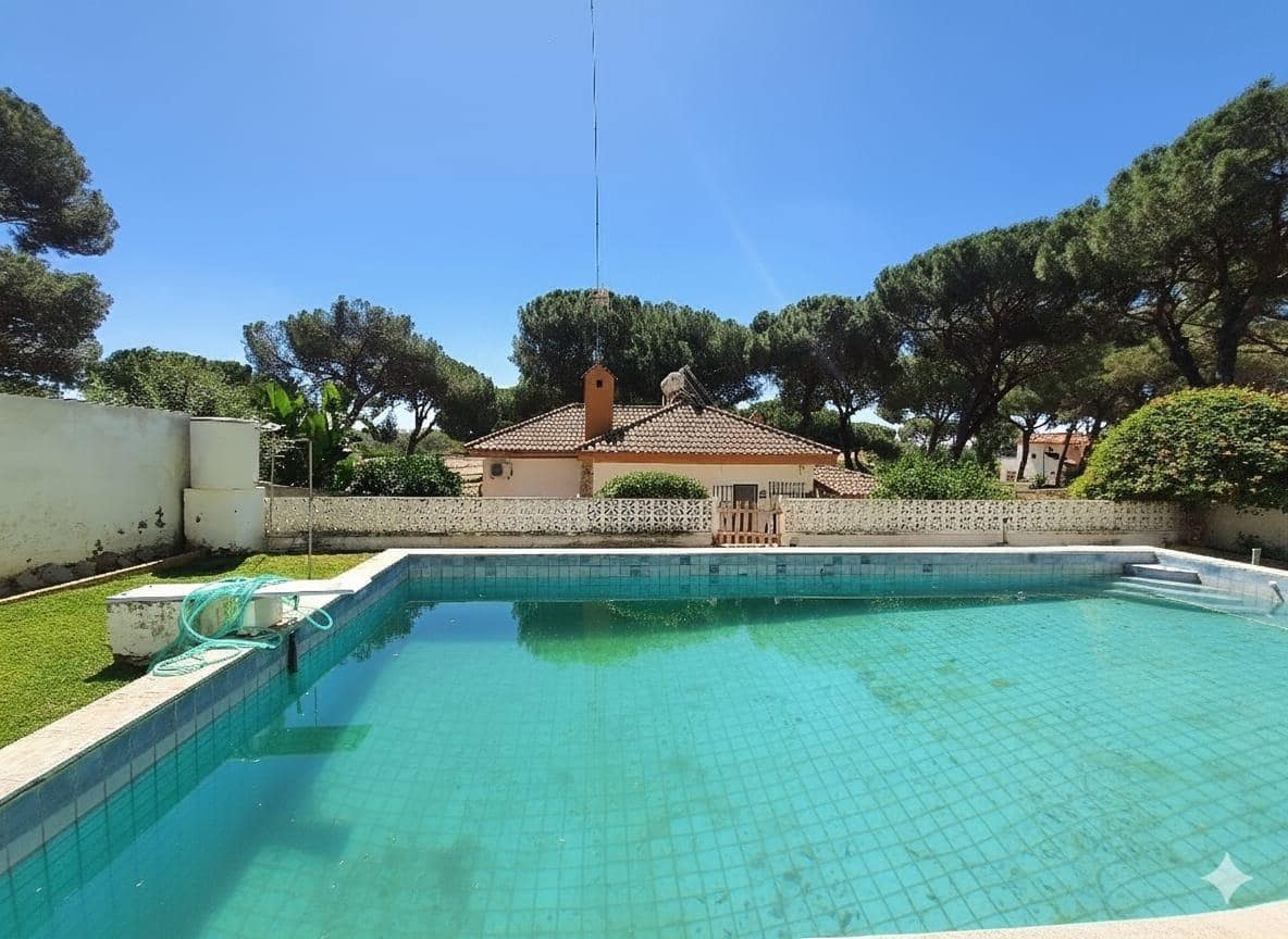 4 bedroom Villa for sale in Alcala de Guadaira with pool garage - € 339,000 (Ref: 9456341)
