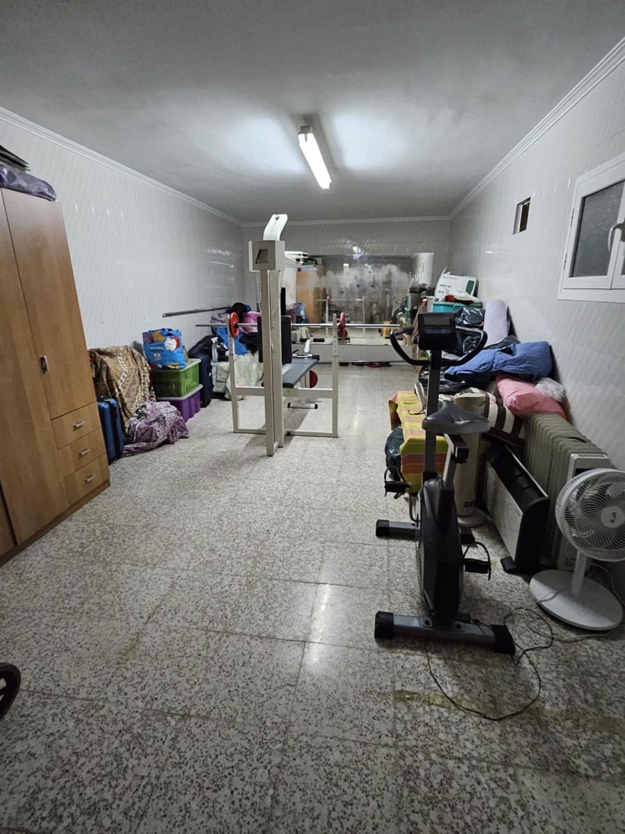 4 bedroom Villa for sale in Alcala de Guadaira with pool garage - € 339,000 (Ref: 9456341)