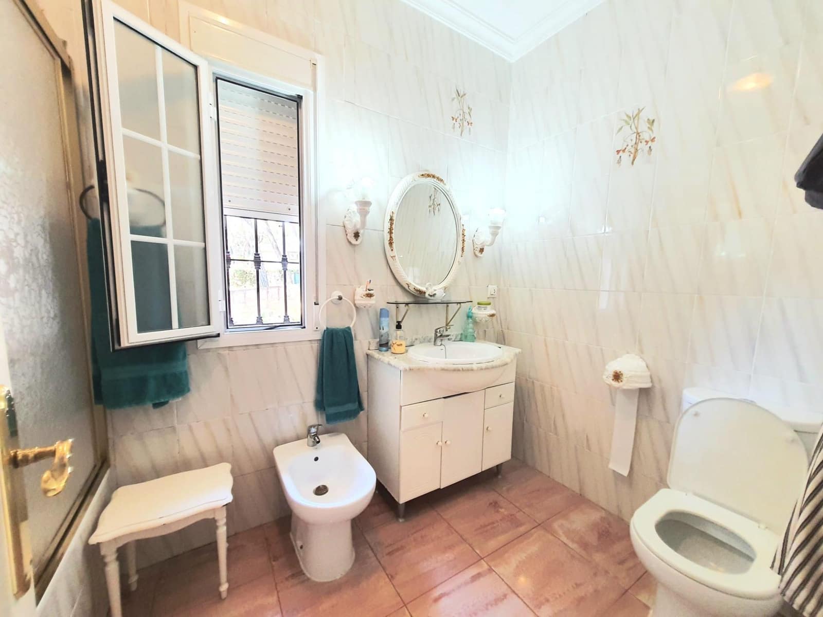 4 bedroom Villa for sale in Alcala de Guadaira with pool garage - € 339,000 (Ref: 9456341)