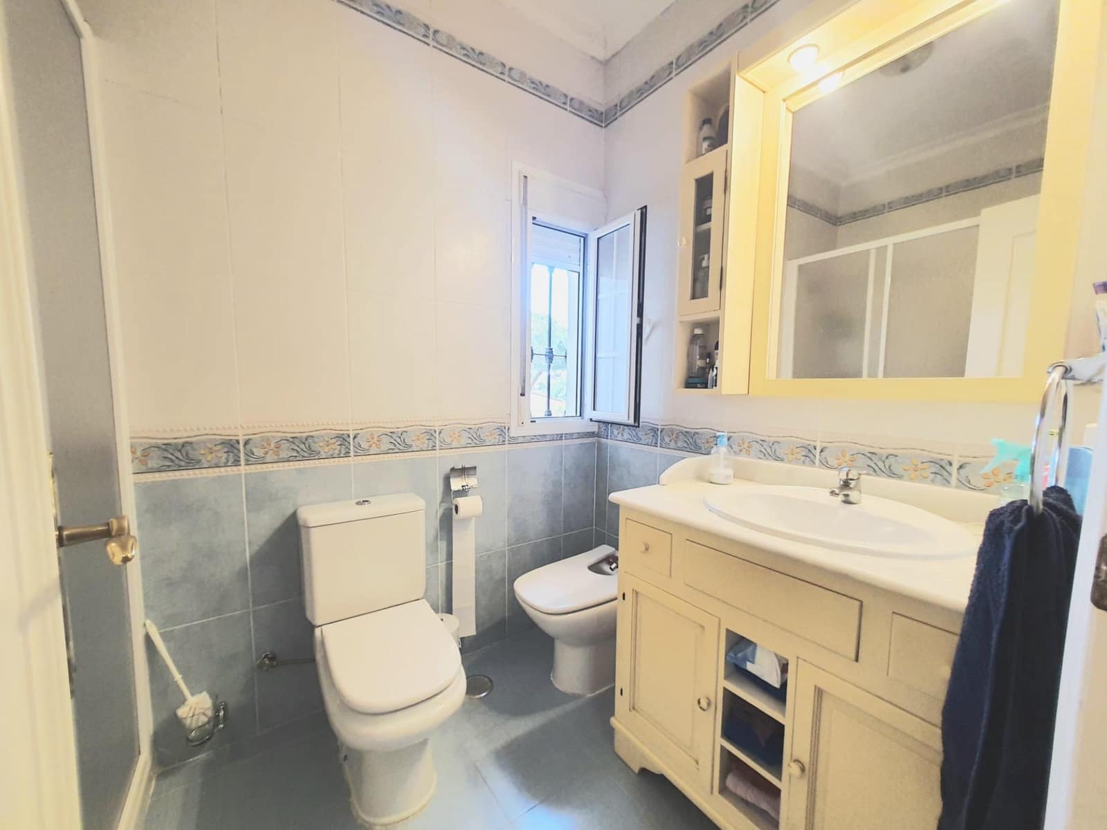 4 bedroom Villa for sale in Alcala de Guadaira with pool garage - € 339,000 (Ref: 9456341)