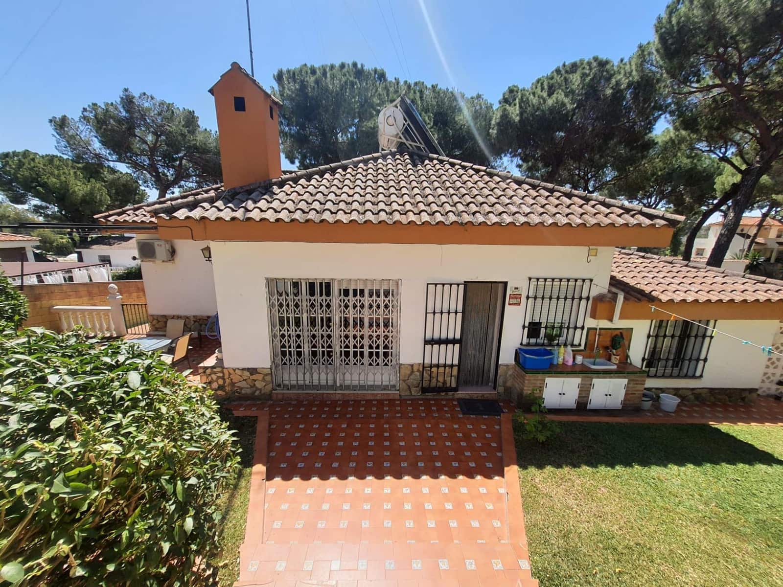 4 bedroom Villa for sale in Alcala de Guadaira with pool garage - € 339,000 (Ref: 9456341)
