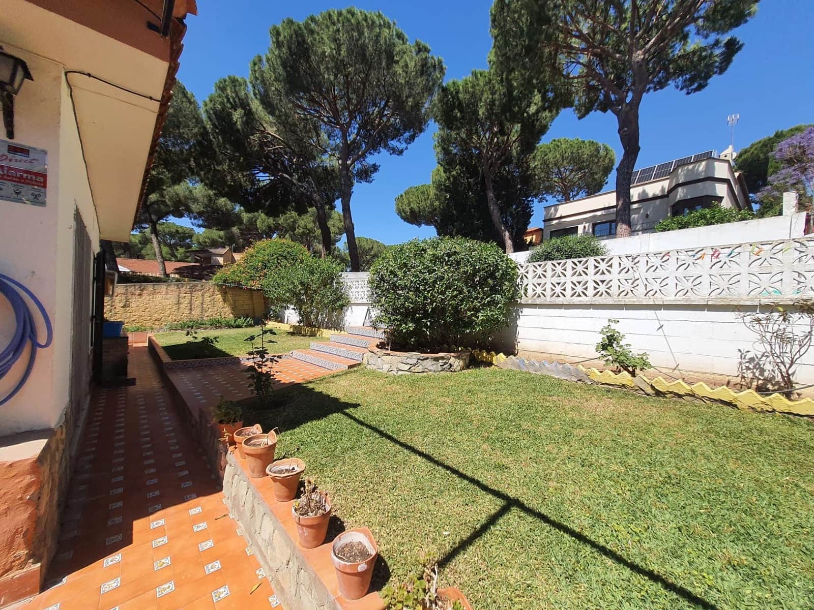 4 bedroom Villa for sale in Alcala de Guadaira with pool garage - € 339,000 (Ref: 9456341)
