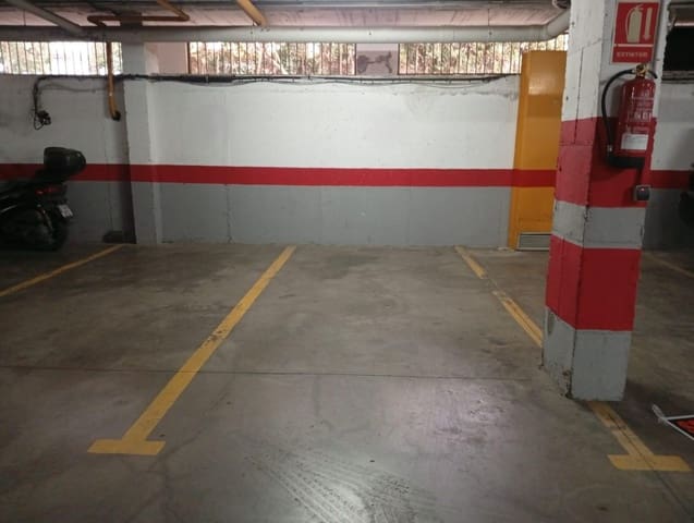 Garagem para venda em Sevilha cidade - 24 900 € (Ref: 9456342)