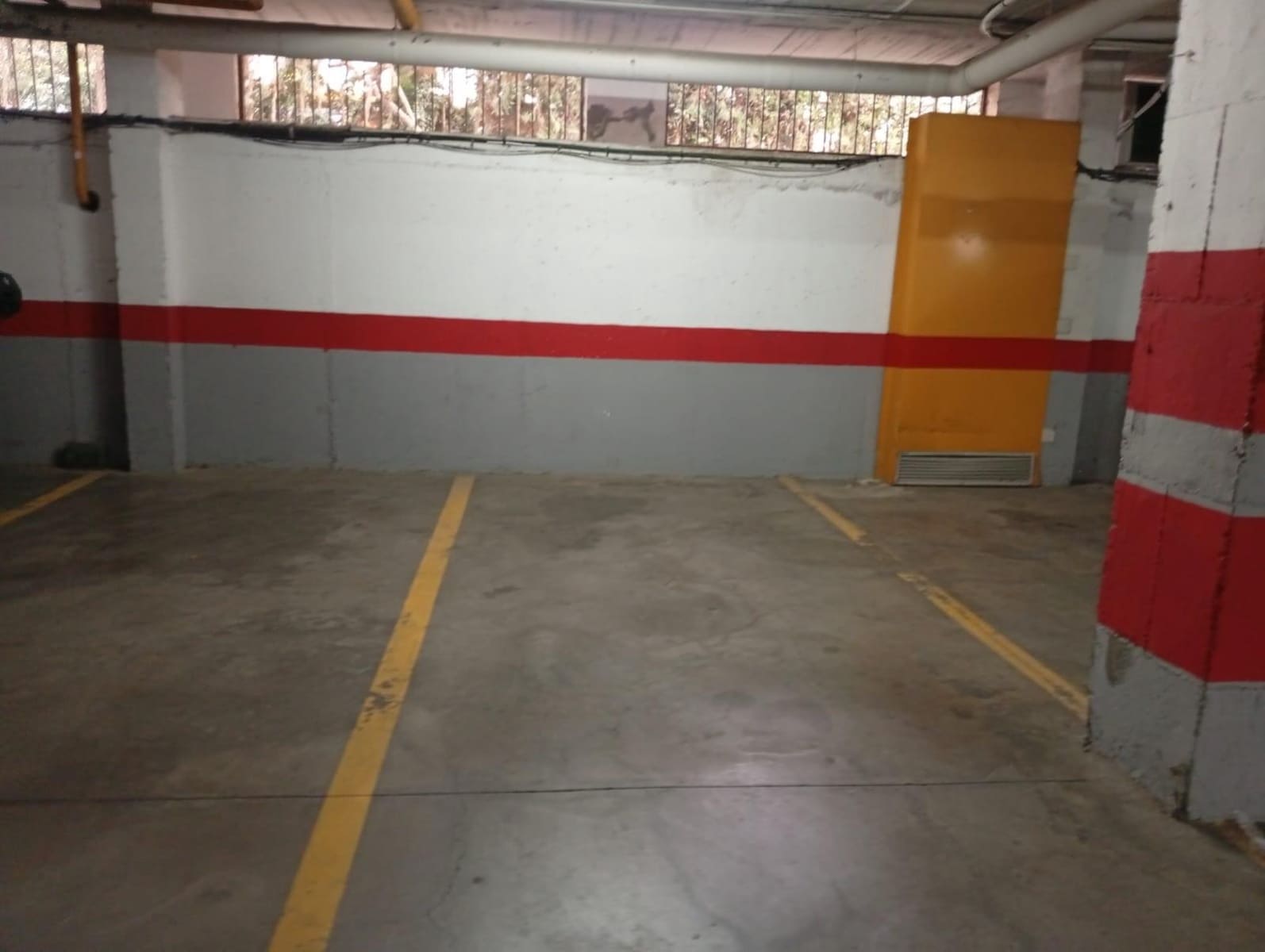 Garage till salu i Sevilla stad - 24 900 € (Ref: 9456342)
