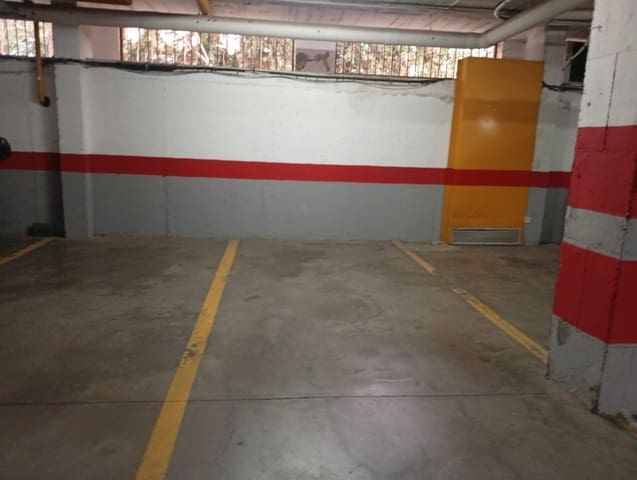 Garagem para venda em Sevilha cidade - 24 900 € (Ref: 9456342)