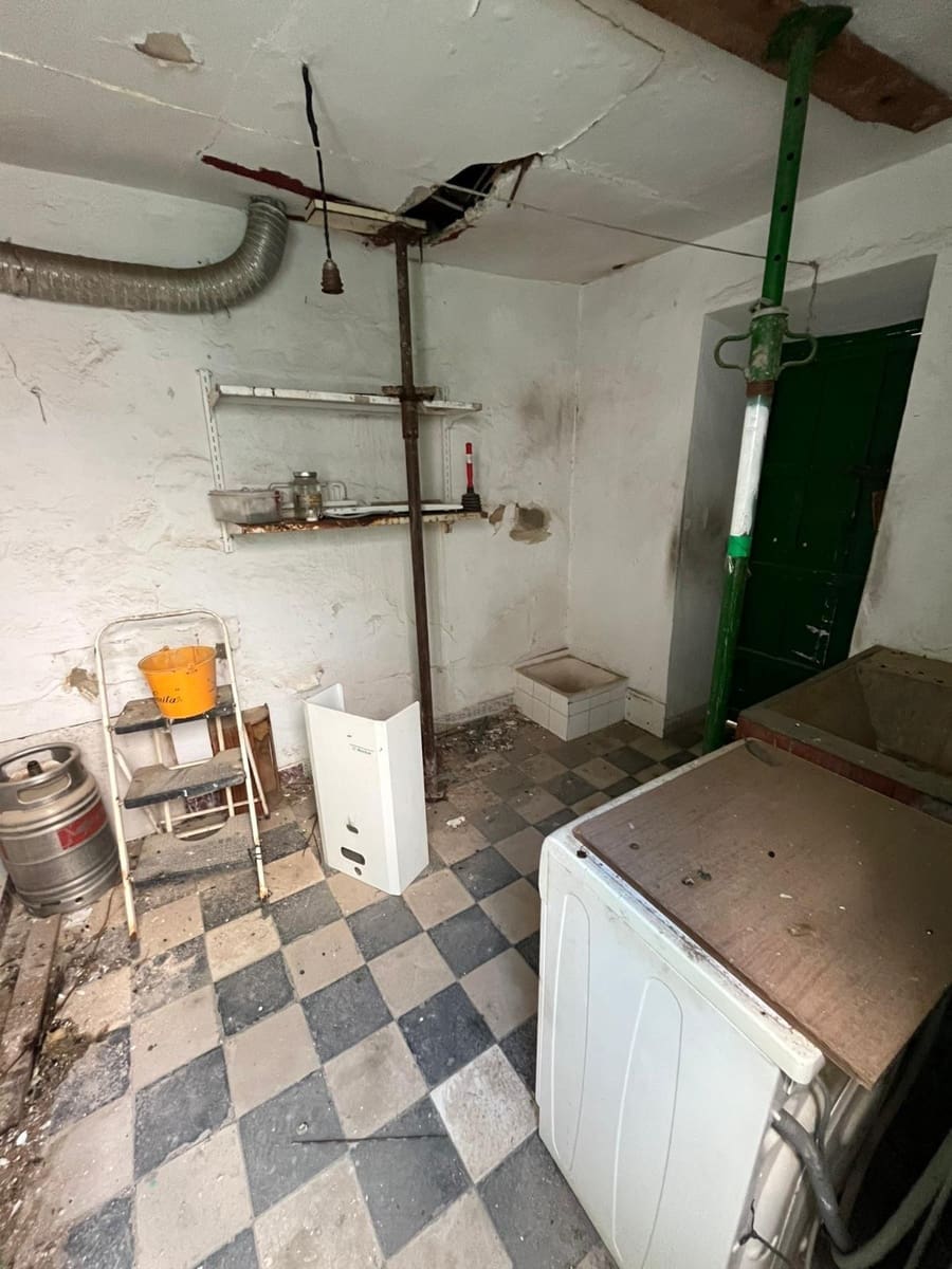 4 sypialnia Dom na sprzedaż w La Palma del Condado - 180 000 € (Ref: 9456345)