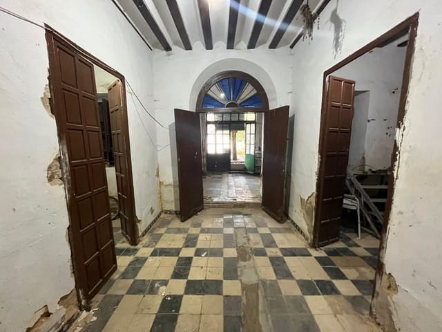 4 soverom Hus til salgs i La Palma del Condado - € 180 000 (Ref: 9456345)