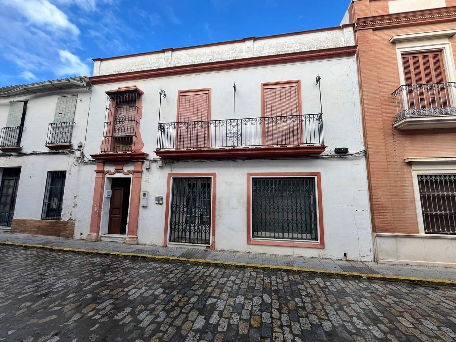 4 sypialnia Dom na sprzedaż w La Palma del Condado - 180 000 € (Ref: 9456345)