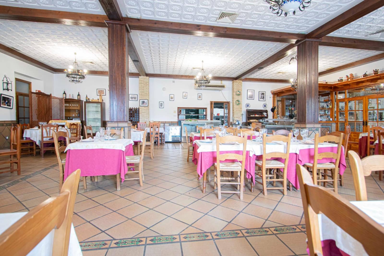 3 sypialnia Komercyjne na sprzedaż w Castilblanco de los Arroyos z garażem - 699 000 € (Ref: 9462436)